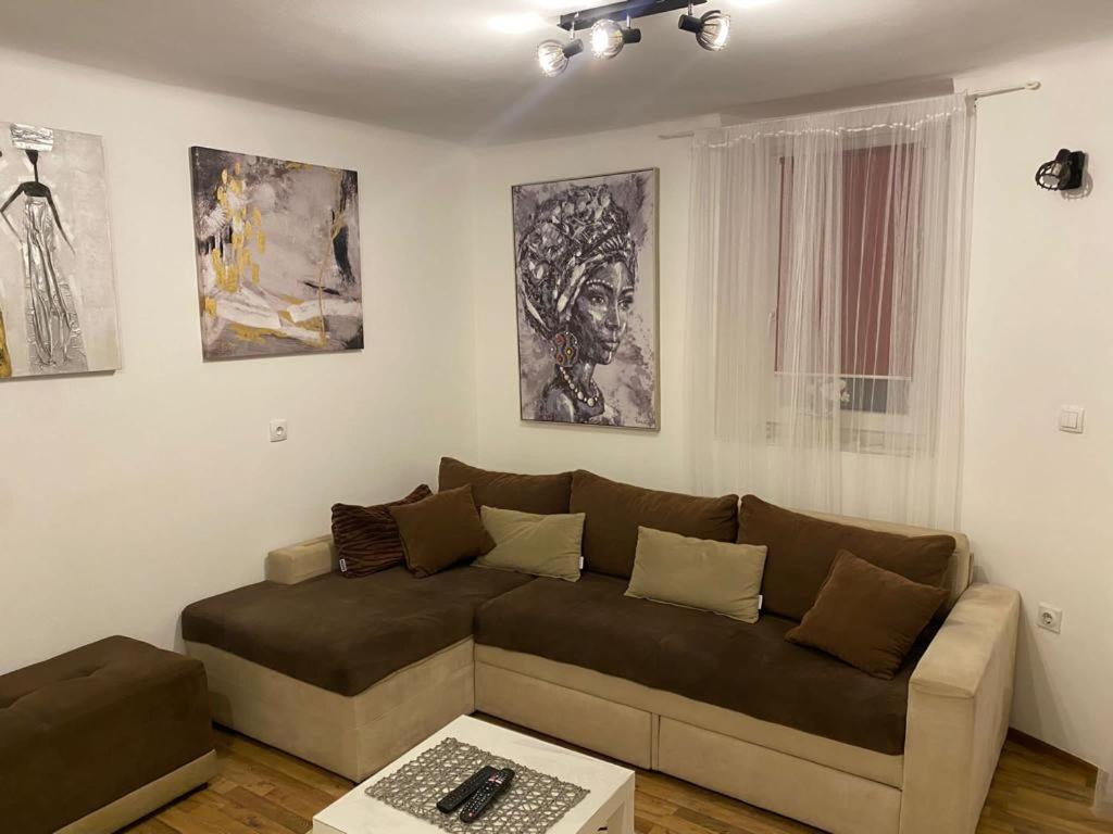 Lana Apartman Belgrado Exterior foto